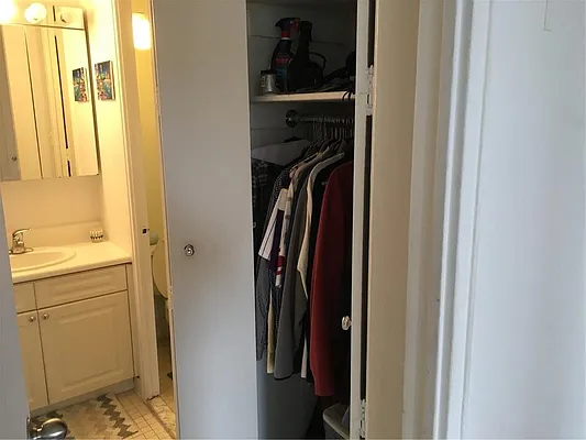 Rented by William Raveis Real Estate | media 26