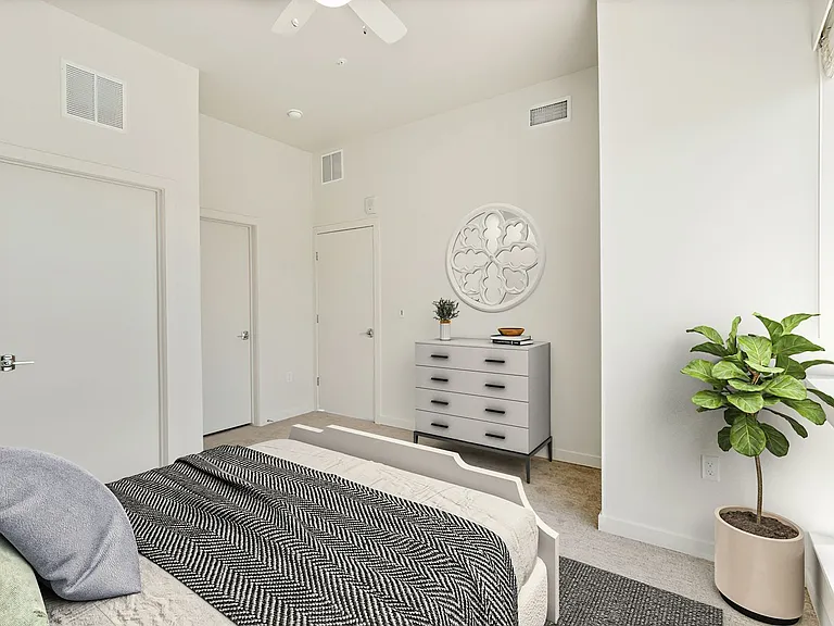Axis West Flats — Photo 58