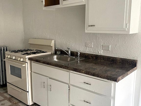 5th image of 5040 W 18th St APT 11