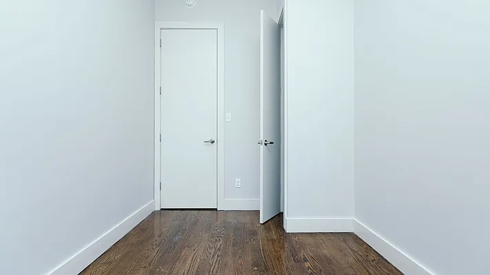 Rented by Nooklyn NYC LLC | media 25