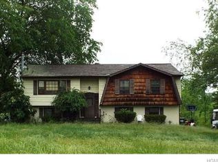 9 Hilo Dr, Campbell Hall, NY 10916