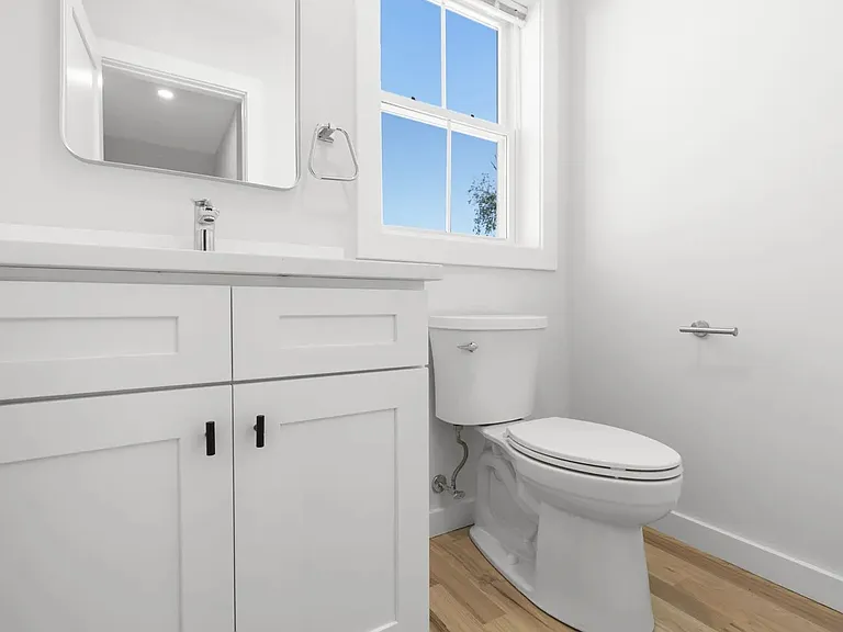 14 Taylor St — Photo 8
