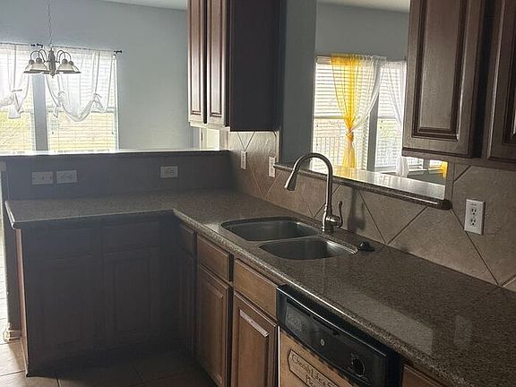 4th image of 5124 Eagle Valley St