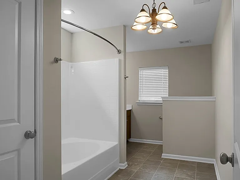 8003 Henderson Rd — Photo 36