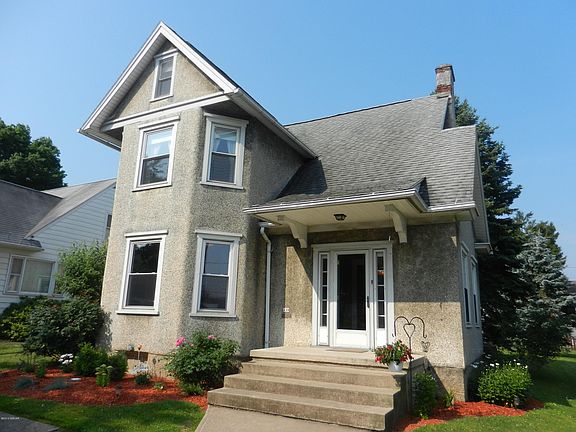 2nd image of 430 Percy St S