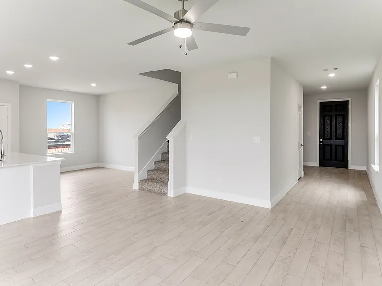 427 Magellan Rd — Photo 10