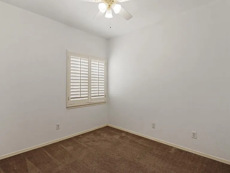 561 Green Village Ct #A — Photo 38