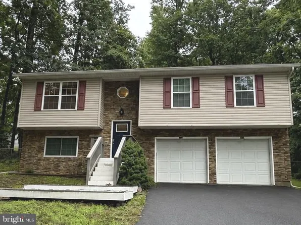 348 Little Bear Ln, Lusby, MD 20657