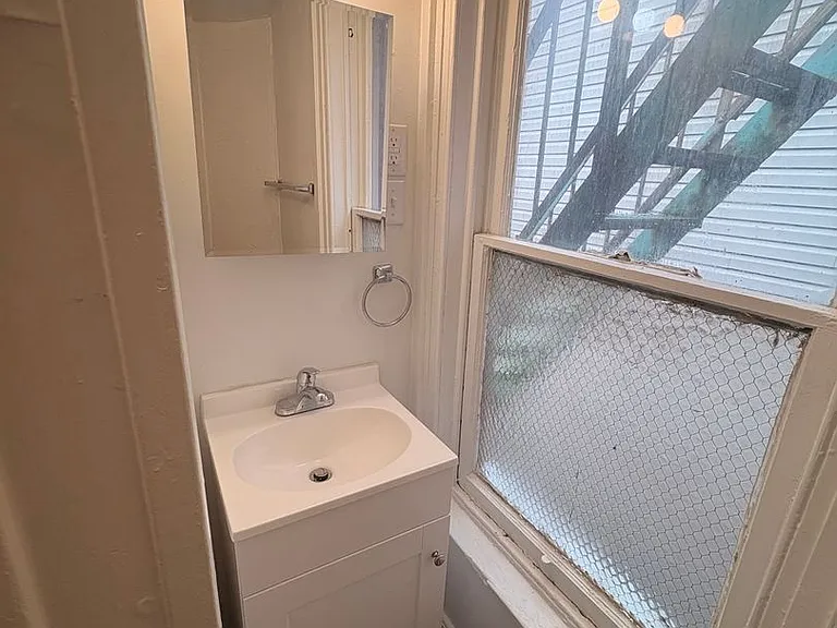 119 N Duke St #2 — Photo 8
