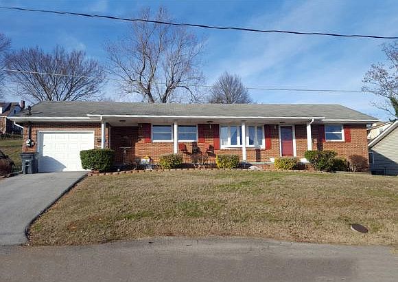 1st image of 419 Wilma St