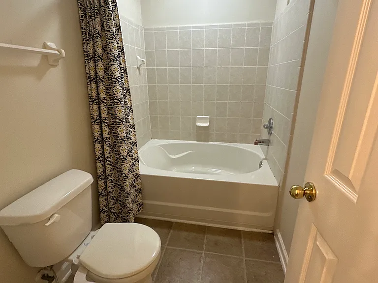 539 Hopewell Dr — Photo 28