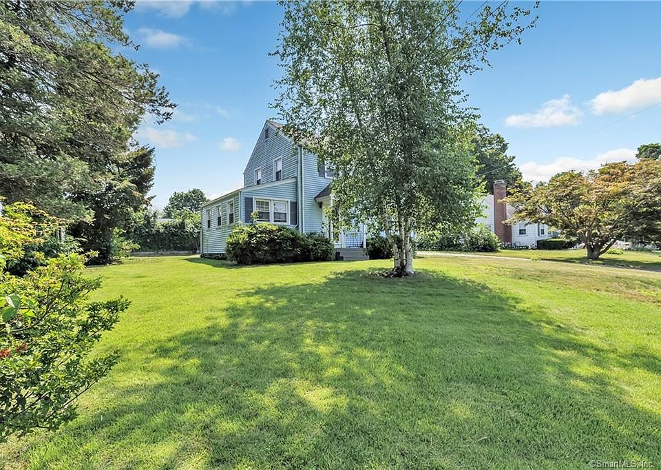 796 Chickadee Ln, Stratford, CT 06614 Zillow