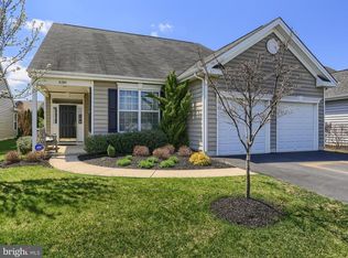 630 Hawthorne Ln, Mount Joy, PA 17552