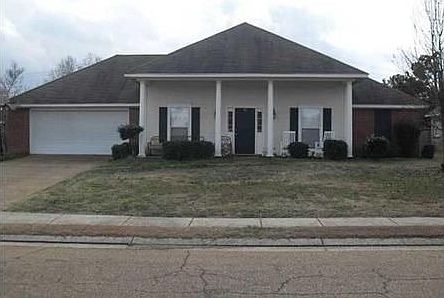 1st image of 119 Stratford Dr