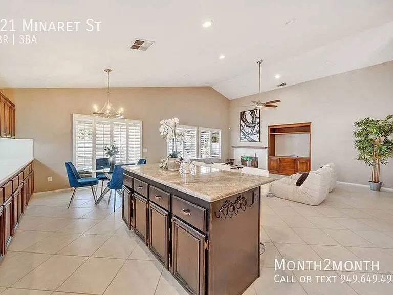 421 Minaret St — Photo 19