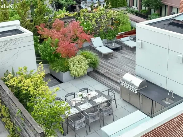 247 West 12th Street image 1 of 23