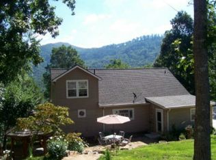 21 Old Laurel Ln, FRANKLIN, NC 28734
