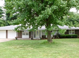 2220 S Oak Grove Ave, Springfield, MO 65804