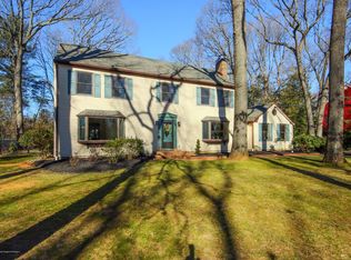 118 Lindy Ln, Lincroft, NJ 07738