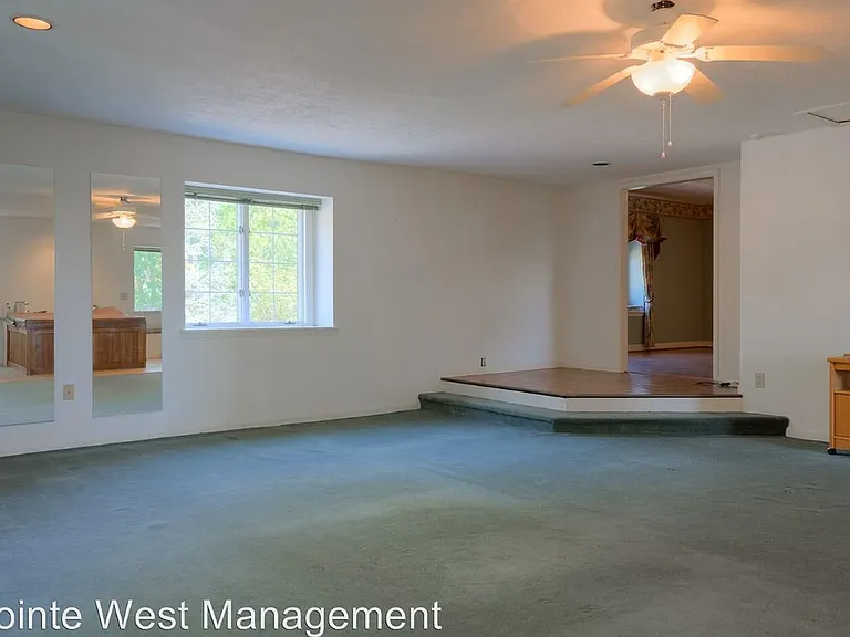 1602 Greenwood Dr — Photo 11