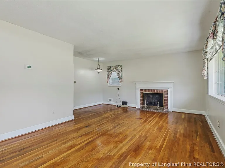 2902 Cornell Dr — Photo 5