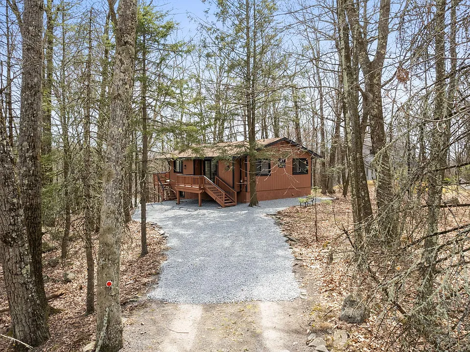 530 Maple Ridge Dr
