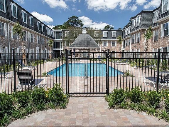 5th image of 355 N Post Oak Ln APT 742