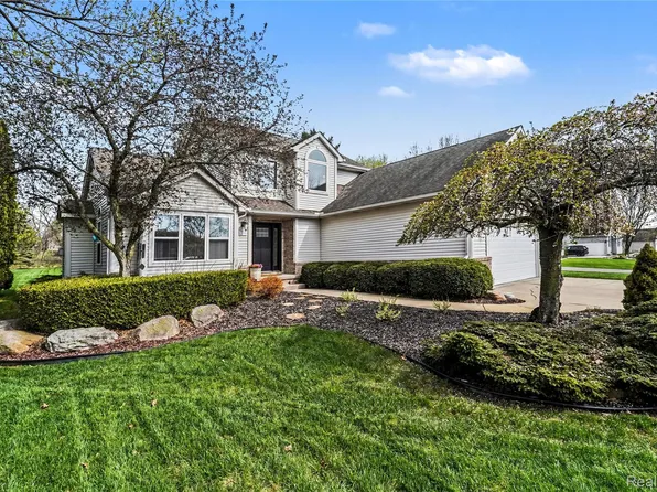 16399 E Horseshoe Trl, Linden, MI 48451
