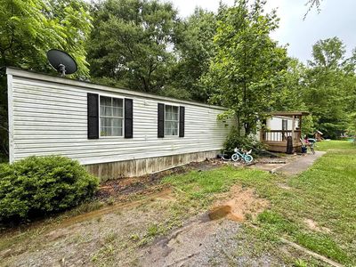 579 Holly Grove Rd, Blacksburg, SC, 29702