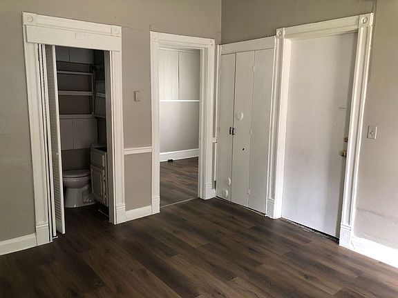 4th image of 3402-3404 W Juneau Ave #1201