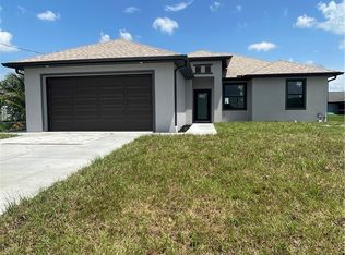 2800 Anita Ave N, Lehigh Acres, FL 33971