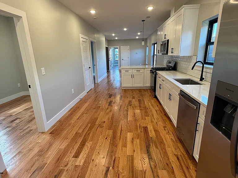 76 Barbara St #3 — Photo 3