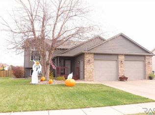 5300 S Ash Grove Ave, Sioux Falls, SD 57108