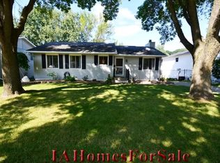 2514 Paulyn Ct NW, Cedar Rapids, IA 52405