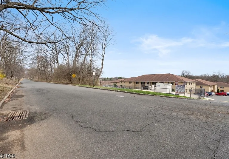 401 US Highway 22 #B — Photo 24