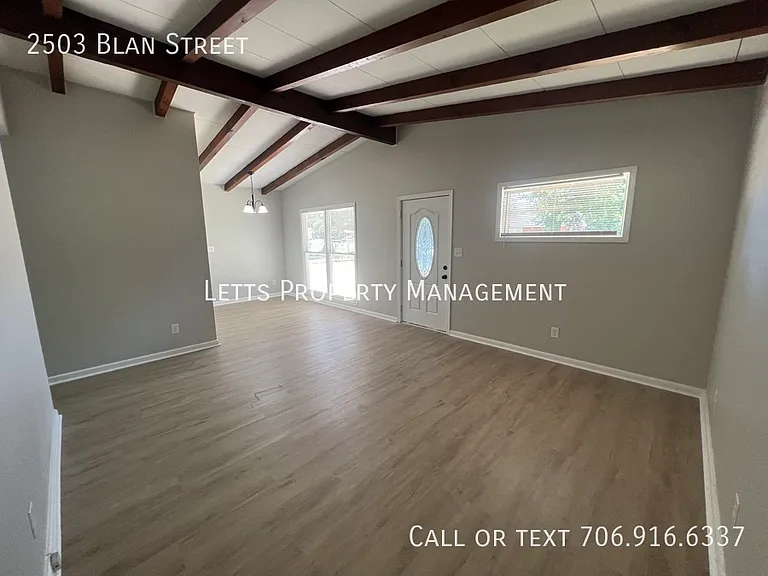2503 Blan St — Photo 2