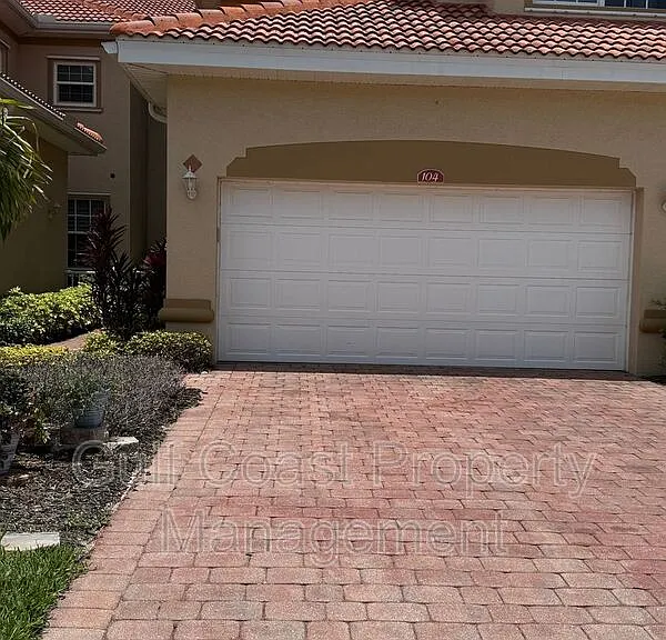 13860 Avon Park Cir — Photo 1