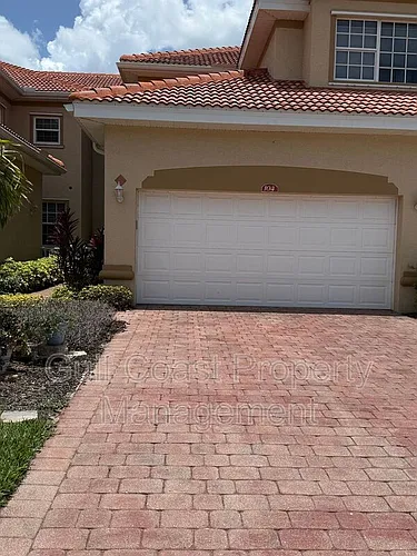 13860 Avon Park Cir Photo 1