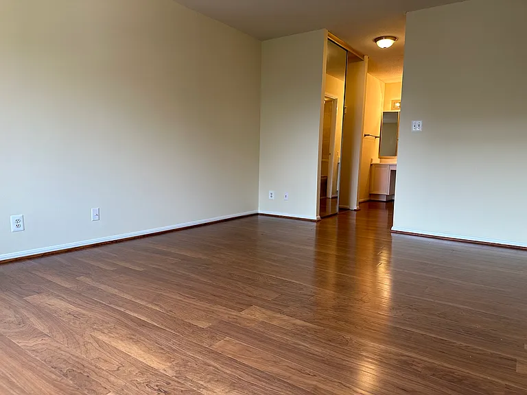8350 Greensboro Dr #403 — Photo 26