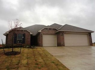 20701 Frontier Pl, Harrah, OK 73045