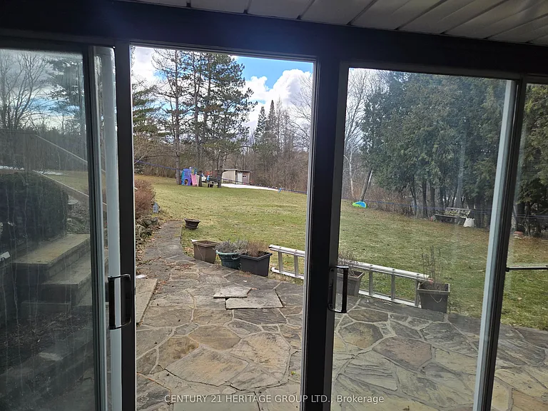 5465 King Rd #BASEMENT — Photo 10