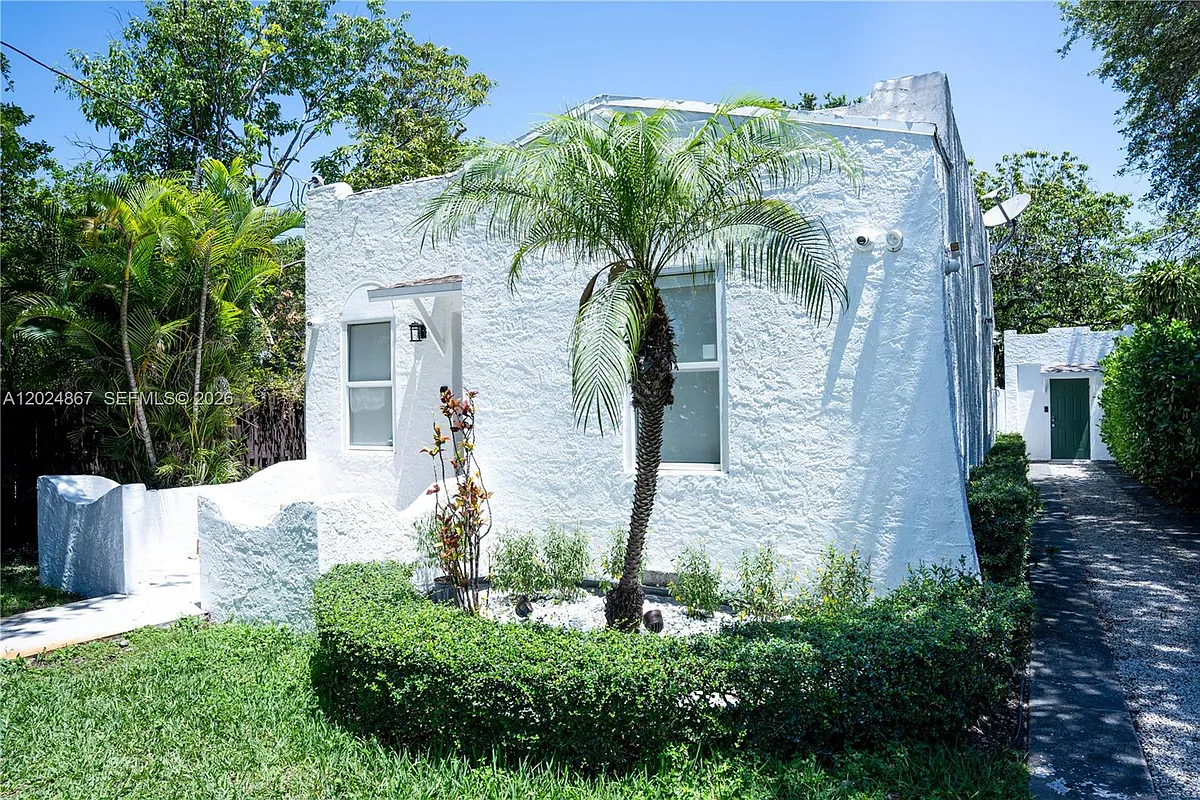 Building Photo - 247 NW 58th St