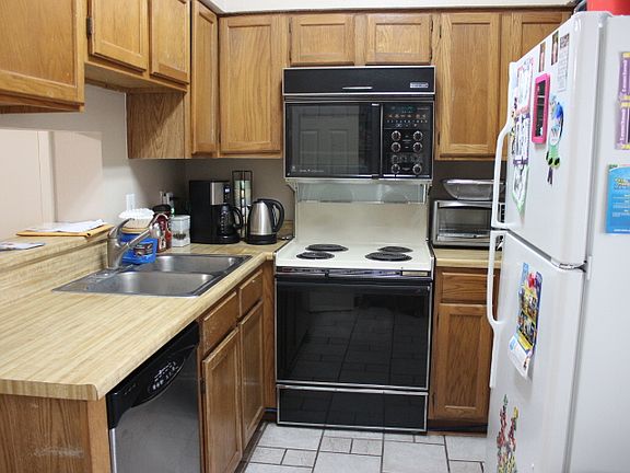 4th image of 12238 Apricot Dr