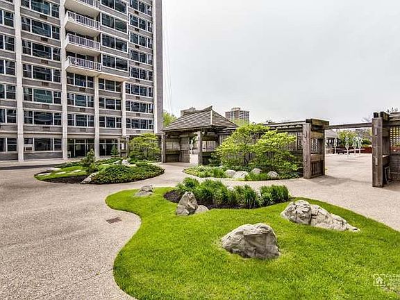 5th image of 4250 N Marine Dr APT 2224