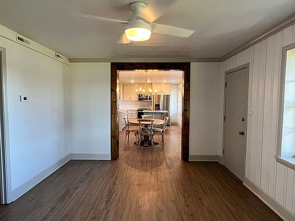 5th image of 210 Aberina St #32