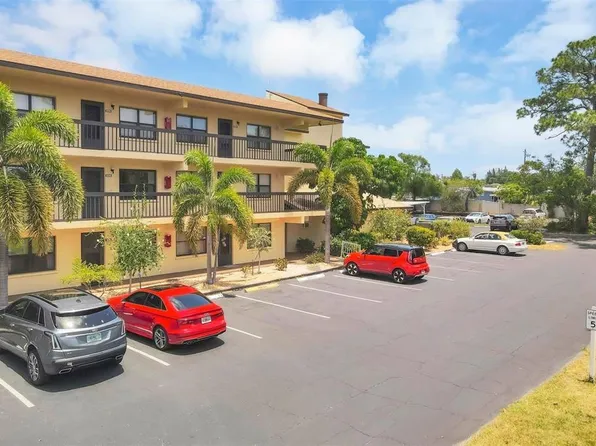 305 30th Ave W APT A106, Bradenton, FL 34205