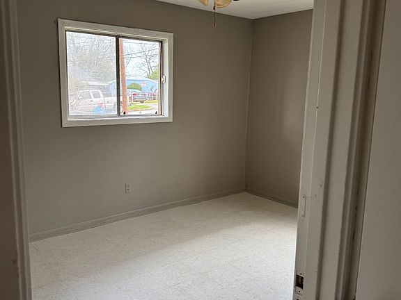 3rd image of 706 Palmetto Ave