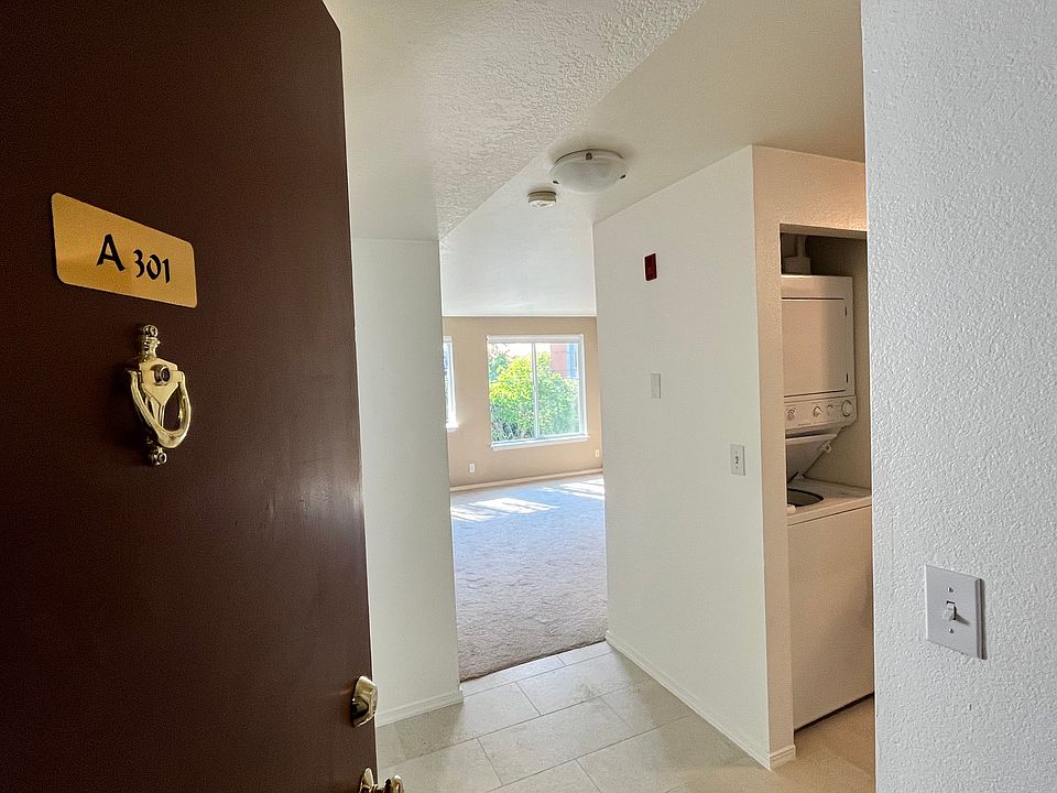 Welcome to The Pointe, Condo #A301!