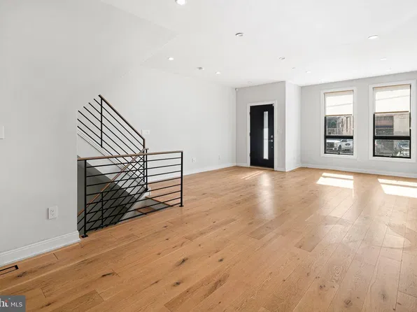 2042 Trenton Ave, Philadelphia, PA 19125