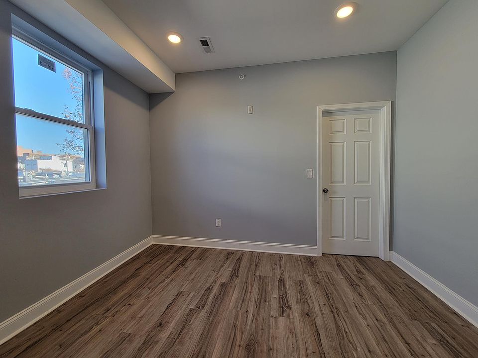 1st image of 2507 N Front St #C